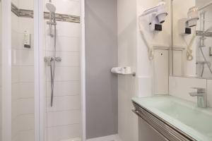 Hotel Paris Legendre