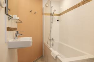 Hotel Paris Legendre